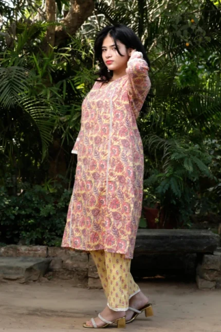 Daffodil - Cotton Kantha coordinated Kurti Pant